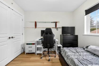 Basement Recreation Room Photo of 4 809 North Road, Gibsons, BC