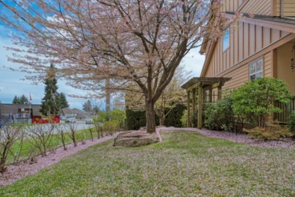 Swimming Pool Photo of 4 809 North Road, Gibsons, BC