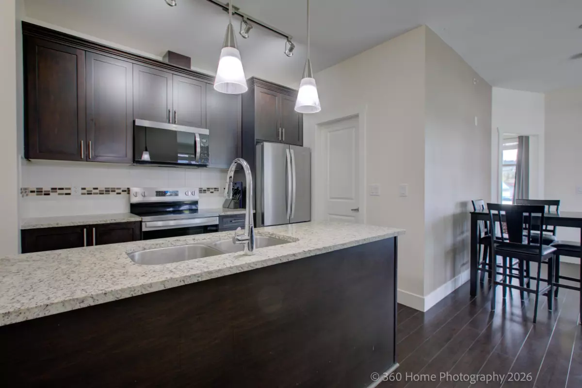 Dining Area Photo of 411 2330 Shaughnessy Street, Port Coquitlam, BC