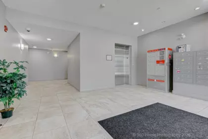 Entry Foyer Photo of 411 2330 Shaughnessy Street, Port Coquitlam, BC