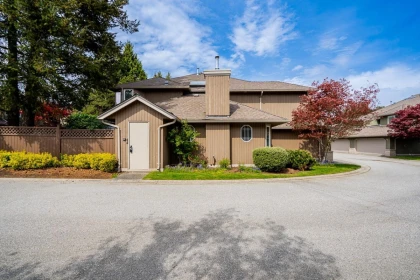 44 8560 162 Street, Surrey, BC, Surrey — Townhouse for sale