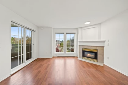Kitchen Photo of 301 1669 Grant Avenue, Port Coquitlam, BC