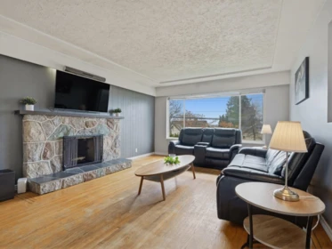 Breakfast Nook Photo of 1501 Eighth Avenue, New Westminster, BC
