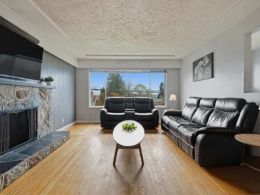 Primary Bedroom Photo of 1501 Eighth Avenue, New Westminster, BC