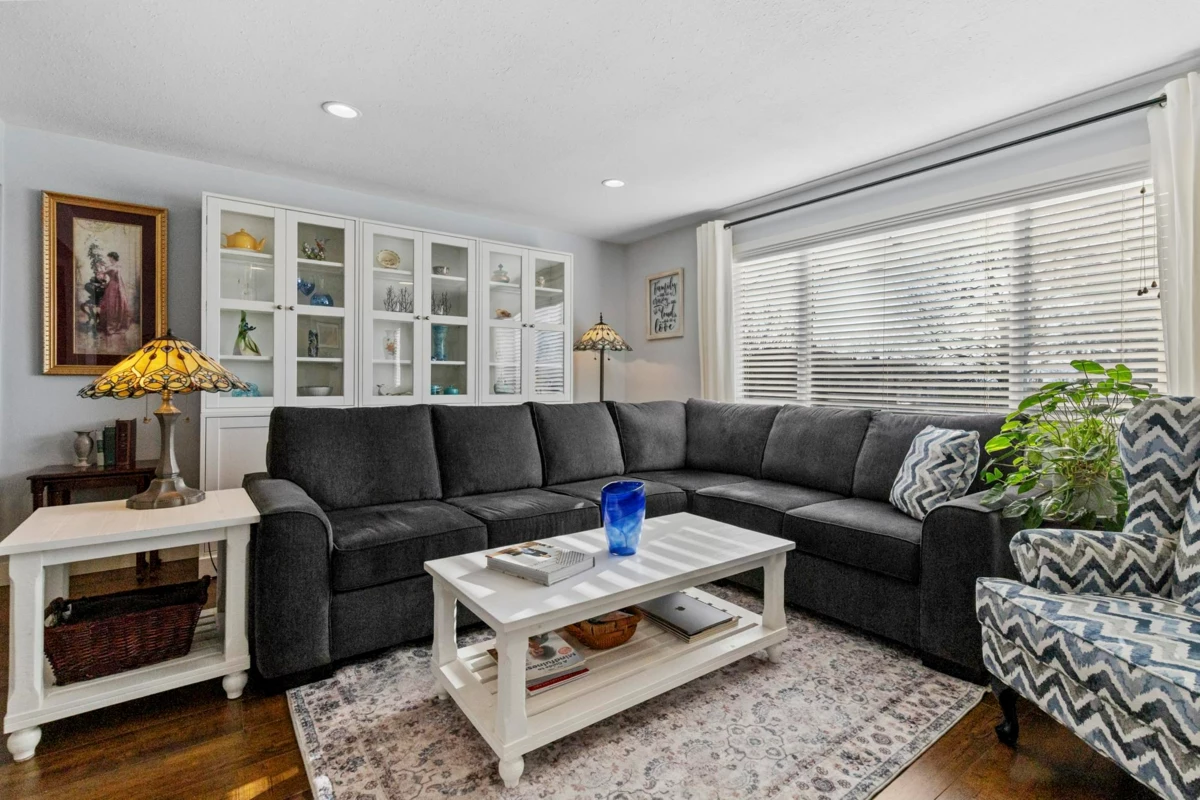 Dining Area Photo of 33469 5 Avenue, Mission, BC