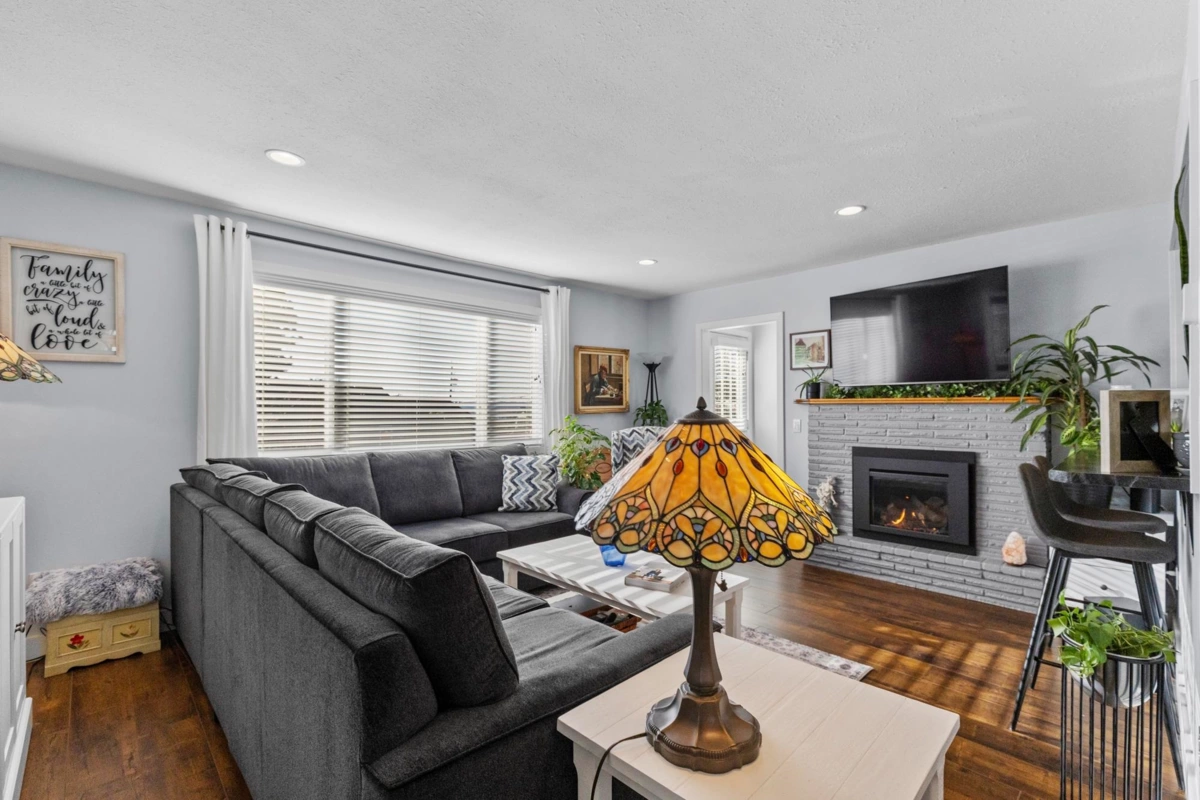 Family Room Photo of 33469 5 Avenue, Mission, BC