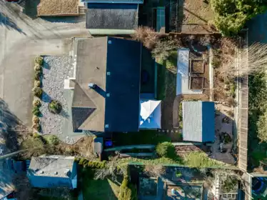 Garden / Landscaping Photo of 33469 5 Avenue, Mission, BC