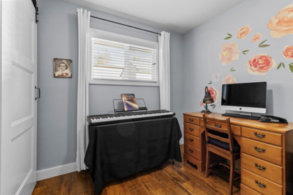 Laundry Room Photo of 33469 5 Avenue, Mission, BC