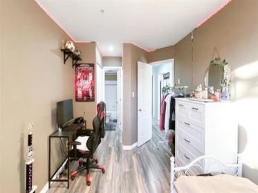 Kitchen Photo of 408 33480 George Ferguson Way, Abbotsford, BC