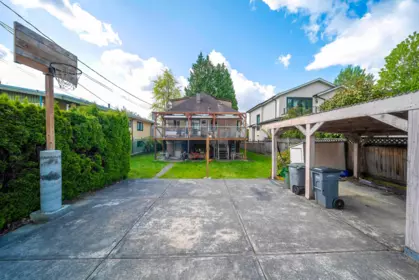 Basement Recreation Room Photo of 1623 W 66th Avenue, Vancouver, BC