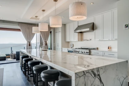 Kitchen Photo of 14495 Marine Drive, White Rock, BC