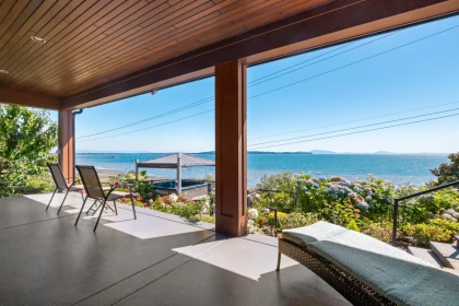 Swimming Pool Photo of 14495 Marine Drive, White Rock, BC