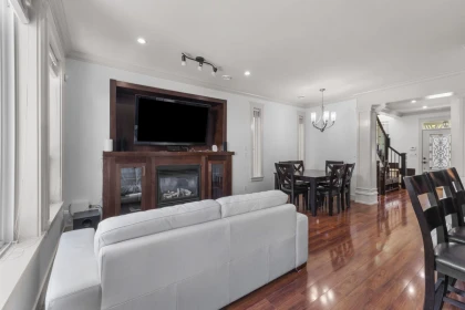 6746 191a Street, Surrey, BC, Surrey — Single Family Residence for sale