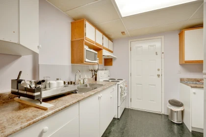 Primary Bathroom Photo of 13452 85 Avenue, Surrey, BC