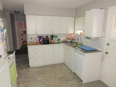Kitchen Island Photo of 10032 122 Street, Surrey, BC