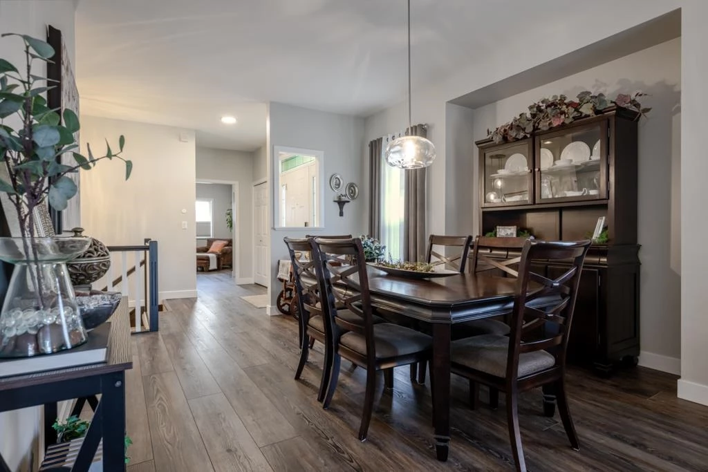 Family Room Photo of 3 34159 Fraser Street, Abbotsford, BC