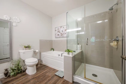 Hallway Photo of 3 34159 Fraser Street, Abbotsford, BC