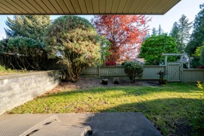 Neighborhood Park Photo Near 3 34159 Fraser Street, Abbotsford, BC
