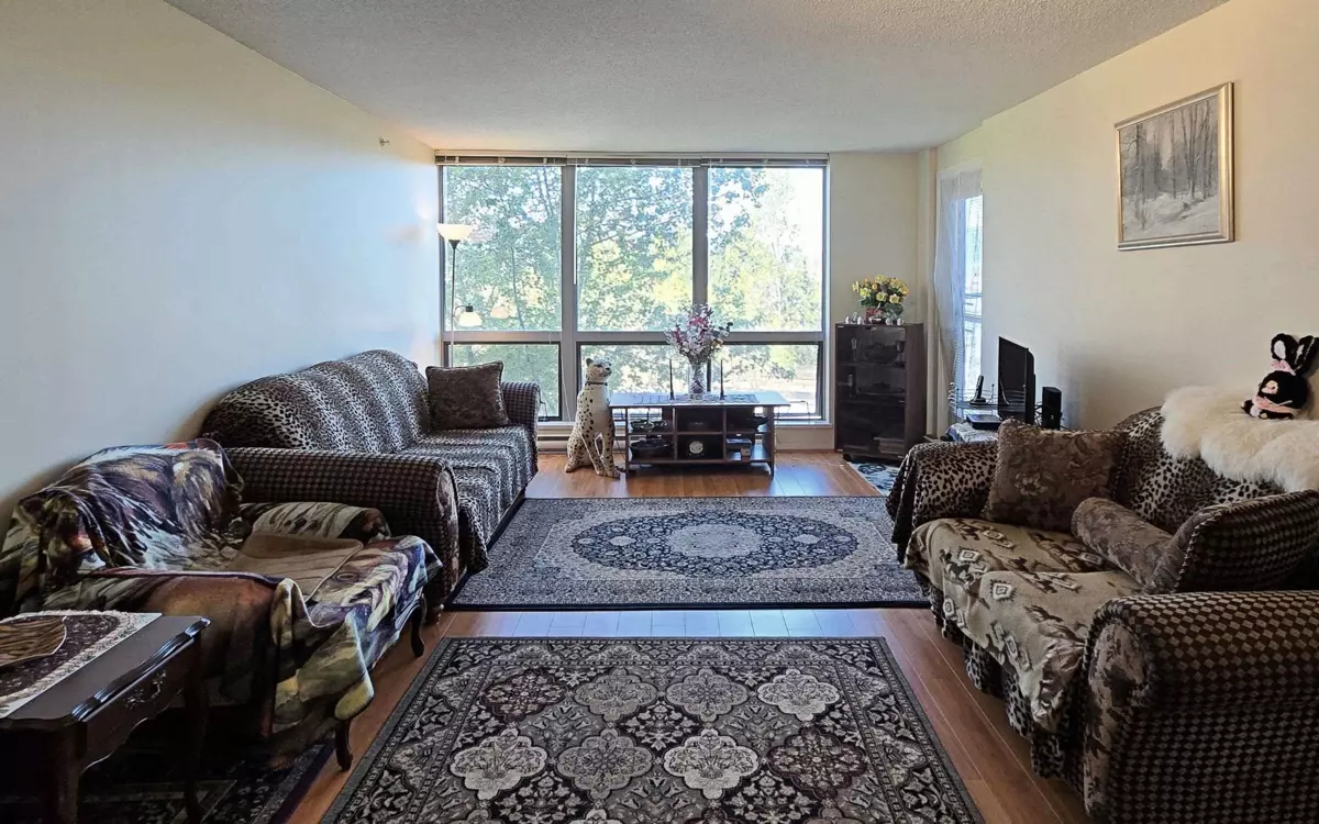 Living Room Photo of 810 3663 Crowley Drive, Vancouver, BC