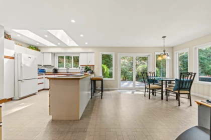 Basement Recreation Room Photo of 13666 30 Avenue, Surrey, BC