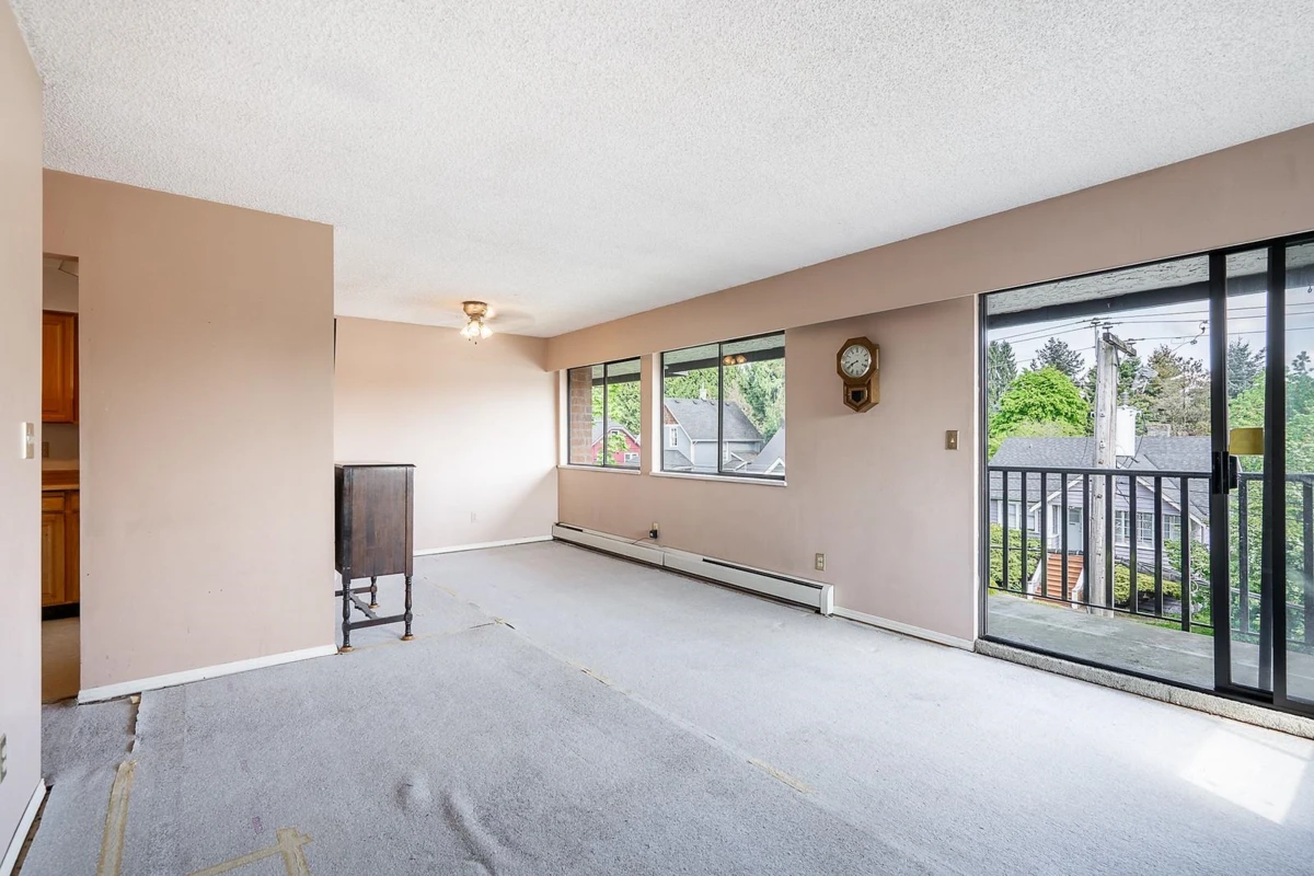 Dining Area Photo of 310 316 Cedar Street, New Westminster, BC