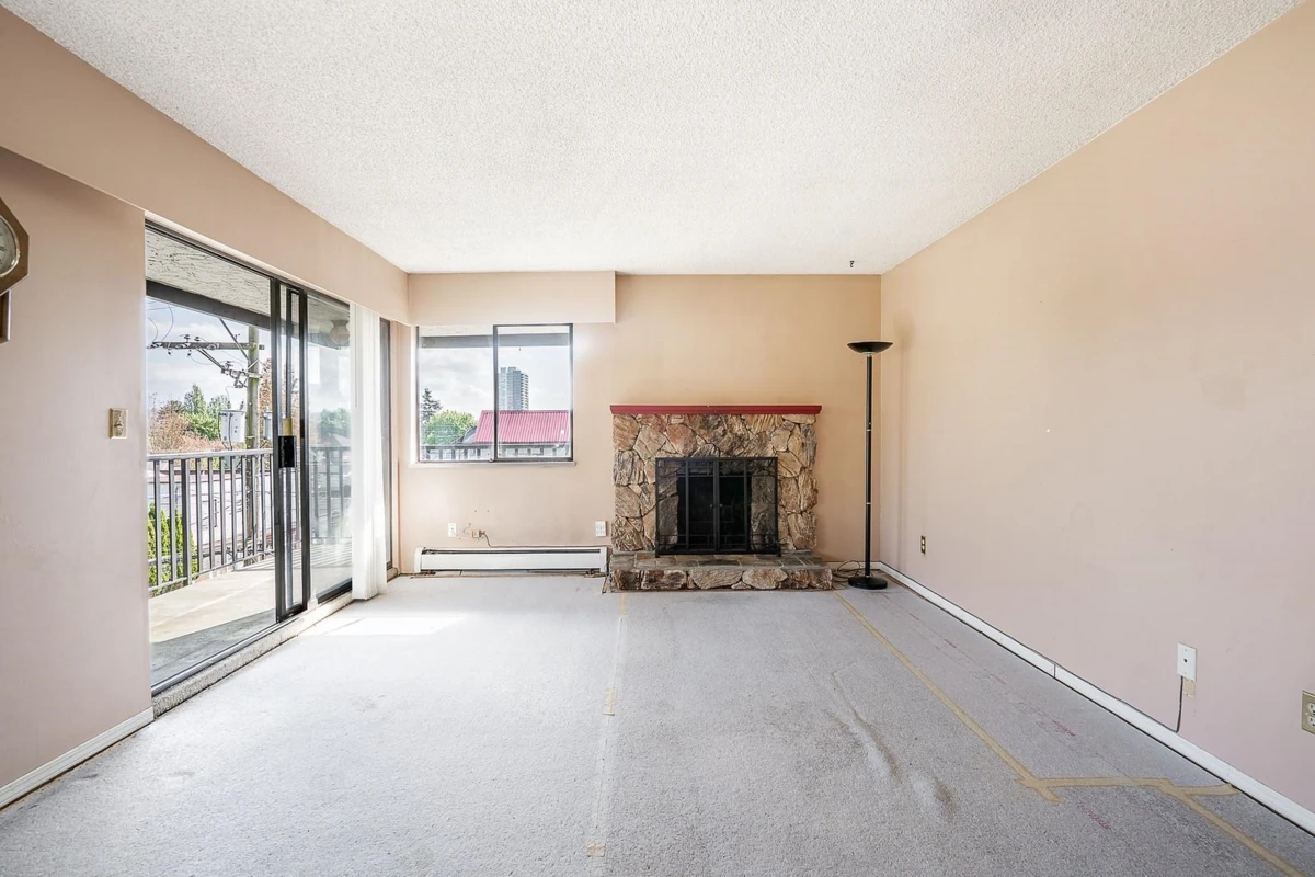 Living Room Photo of 310 316 Cedar Street, New Westminster, BC