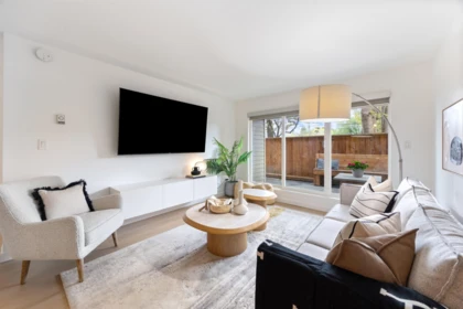 105 1440 E Broadway, Vancouver, BC, Vancouver — Apartment/Condo for sale