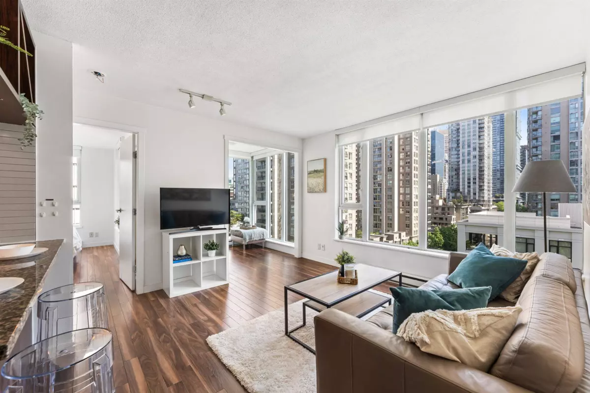 Living Room Photo of 1002 1010 Richards Street, Vancouver, BC