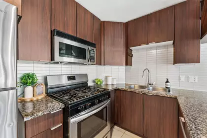 Office / Den Photo of 1002 1010 Richards Street, Vancouver, BC