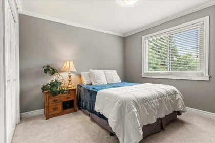 Staircase Photo of 14915 35 Avenue, Surrey, BC