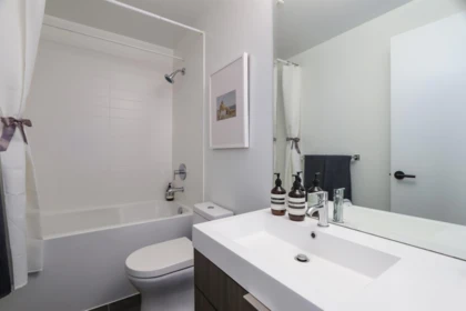 Hallway Photo of 607 289 E 6 Avenue, Vancouver, BC