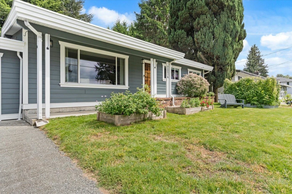 Family Room Photo of 2074 Beaver Street, Abbotsford, BC