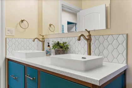 Powder Room Photo of 2074 Beaver Street, Abbotsford, BC