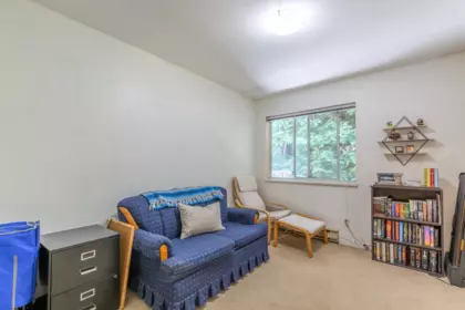 Hallway Photo of 302 2567 Victoria Street, Abbotsford, BC