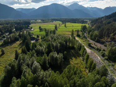 Swimming Pool Photo of 7320 Macrae Road, Pemberton, BC