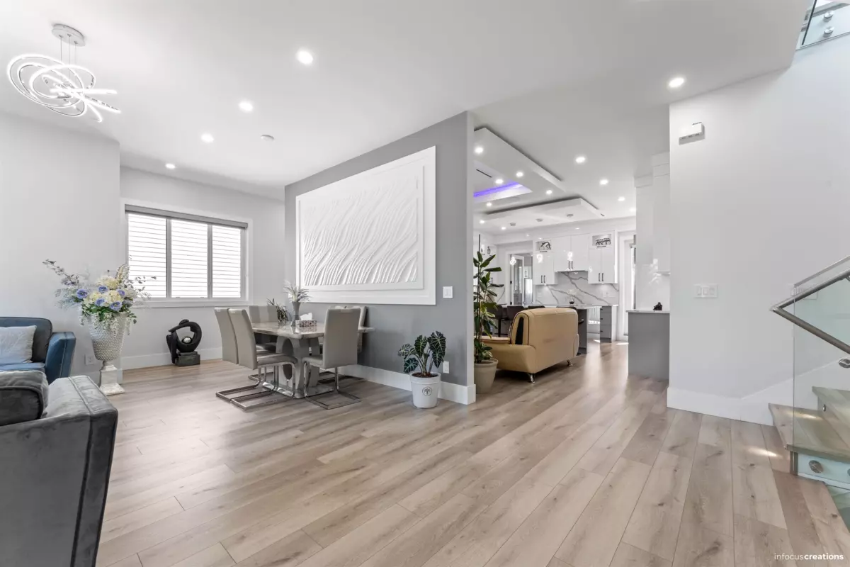 Family Room Photo of 13836 80 Avenue, Surrey, BC