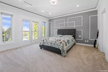 Entry Foyer Photo of 13836 80 Avenue, Surrey, BC