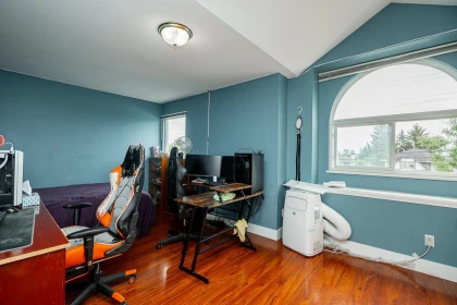 Laundry Room Photo of 16089 80 Avenue, Surrey, BC