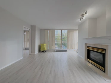104 7995 Westminster Highway, Richmond, BC, Richmond — Apartment/Condo for sale