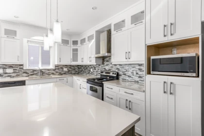 Kitchen Photo of 6015 138a Street, Surrey, BC