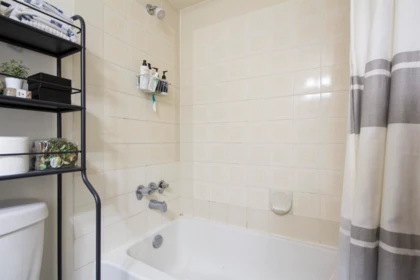 Entry Foyer Photo of 809 1330 Hornby Street, Vancouver, BC