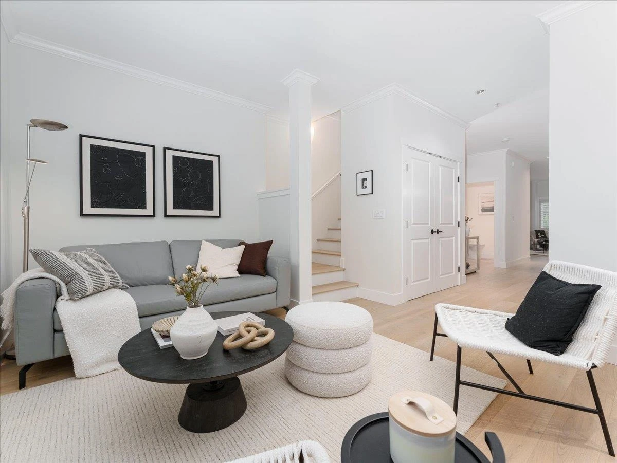Living Room Photo of 4448 W 8th Avenue, Vancouver, BC