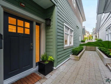 Outdoor Patio Photo of 4448 W 8th Avenue, Vancouver, BC