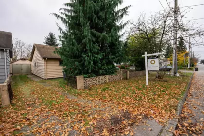 2006 Hamilton Street, New Westminster, BC, New Westminster — Single Family Residence for sale
