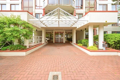 Street View Photo of 904 220 Eleventh Street, New Westminster, BC