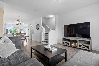 Kitchen Photo of 36 16228 16 Avenue, Surrey, BC