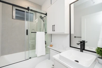 Guest Bathroom Photo of 2 2753 Nanaimo Street, Vancouver, BC
