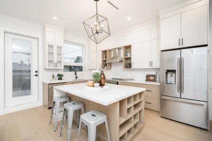 Kitchen Photo of 2 2753 Nanaimo Street, Vancouver, BC
