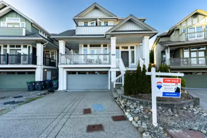 16919 79 Avenue, Surrey, BC, Surrey — Single Family Residence for sale