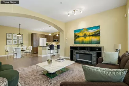202 33485 South Fraser Way, Abbotsford, BC, Abbotsford — Apartment/Condo for sale